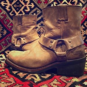 ***Ladies Harley Davidson Harness boots Sz 8.5***